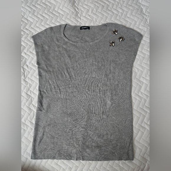 525 America Sweaters - 525 America Crystal Bumblebee Embelishments Grey Ribbed Knit Short Sleeve Shirt